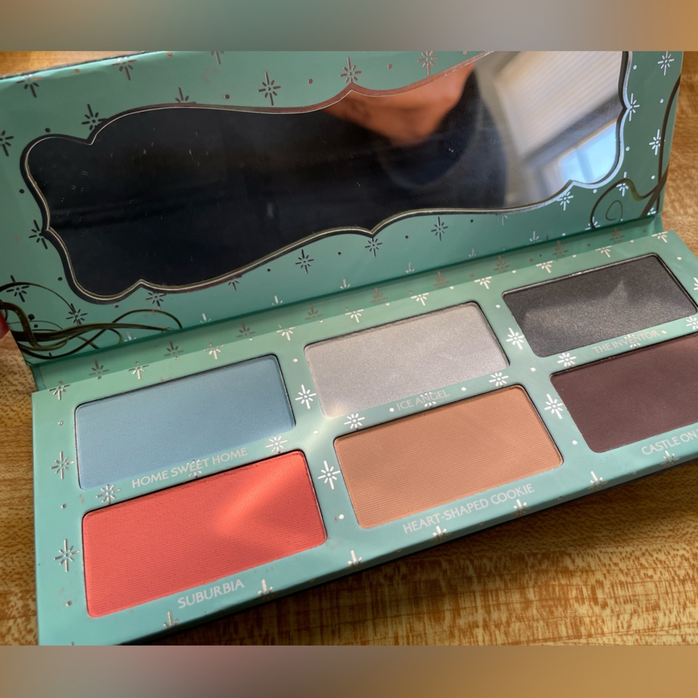 Sugarpill Edward Scissorhands Eyeshadow Palette